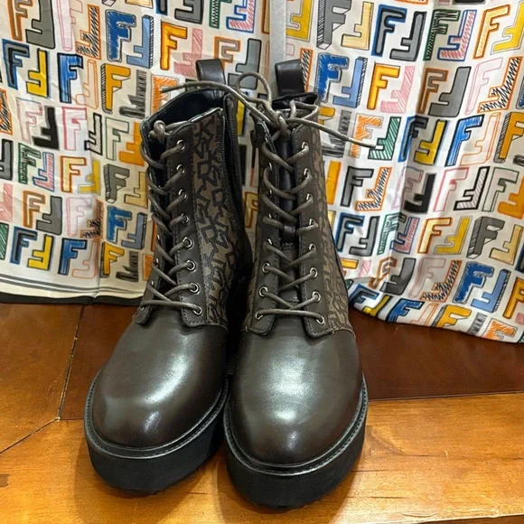 DKNY Roselyn Ankle Lace Up Signature Block Combat Boots - Picture 1 of 5
